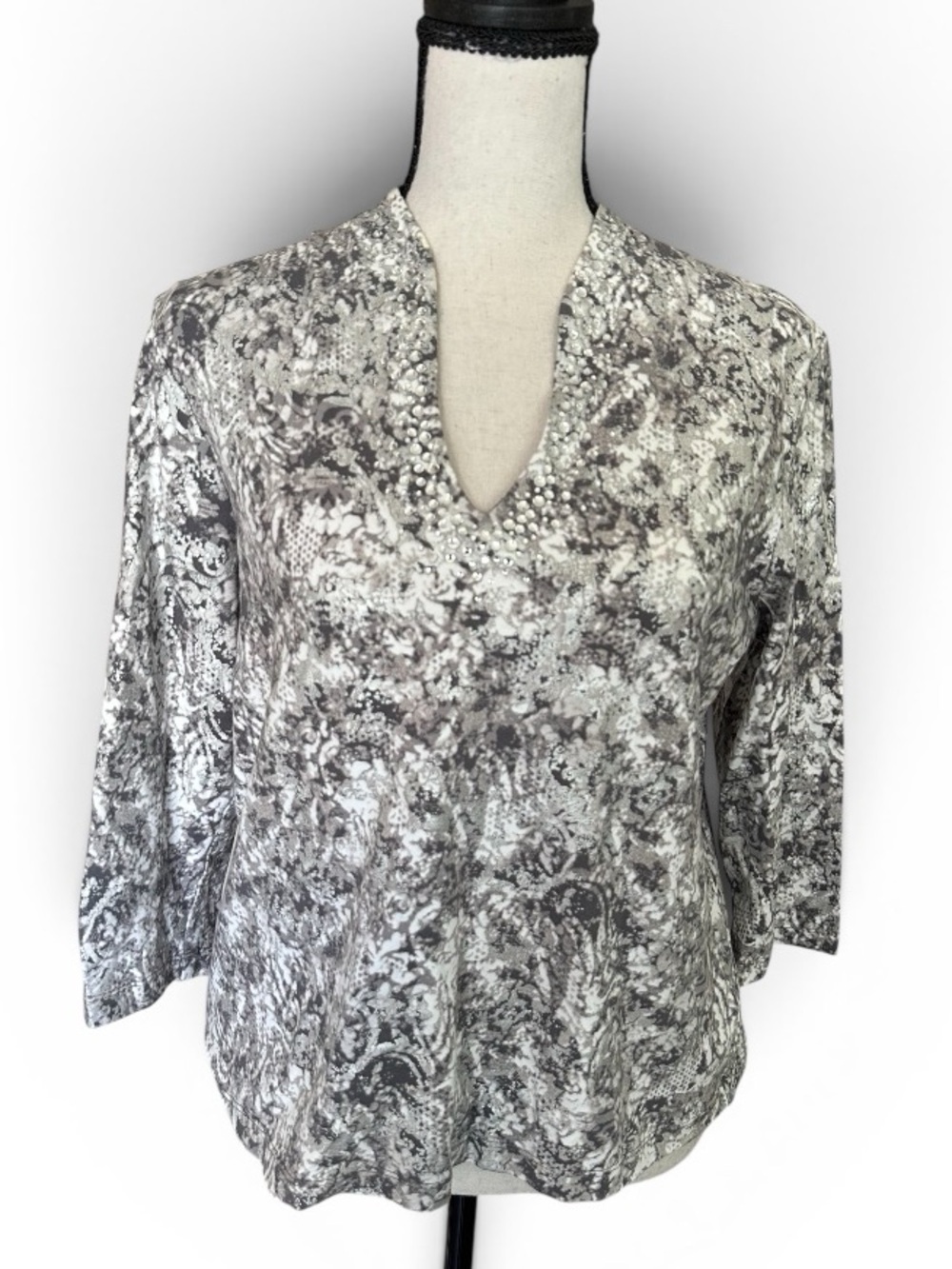 Ruby Rd Petite Boho Abstract Print Rhinestone V-Neck Top Women’s PM